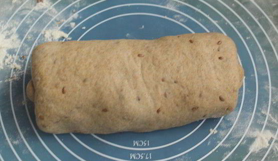 пшенично-ржаной хлеб с льняными семечками