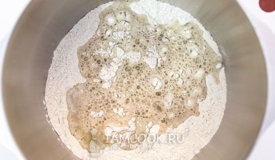 пшенично-ржаной хлеб в духовке