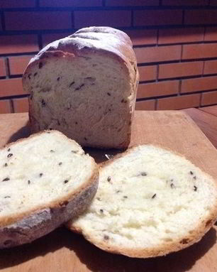 Пшеничный хлеб с семенами льна