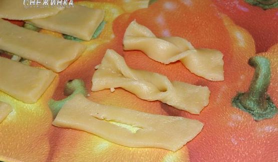 хворост слоистый, постный