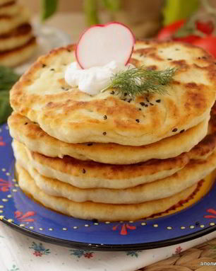 Бхатури индийские лепешки