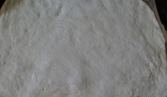 фокачча с розмарином и чесноком