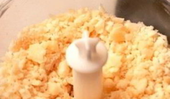 фокачча с сыром и базиликом