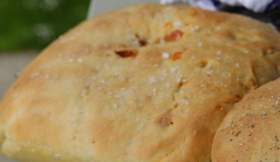 фокачча с вялеными помидорами