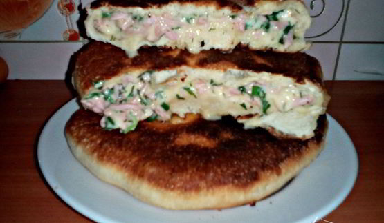лепешки на кефире с начинкой