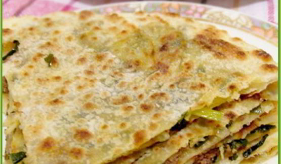 лепешки по-дунгански с мясом и зеленью