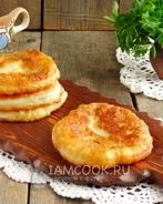 Лепешки с луком на сковороде