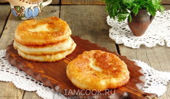 лепешки с луком на сковороде