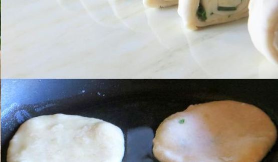 лепешки с луком