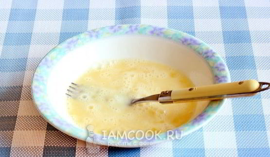 лепешки с начинкой на сковороде