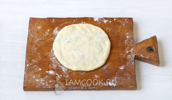 лепешки с сыром и зеленью на сковороде