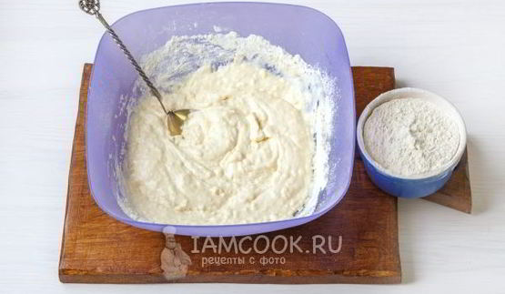 лепешки с сыром и зеленью на сковороде