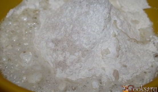 лепешки со свининой и сыром