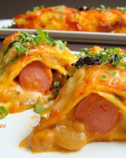 Рецепт мексиканских лепешек с фасолью, сыром и острым соусом