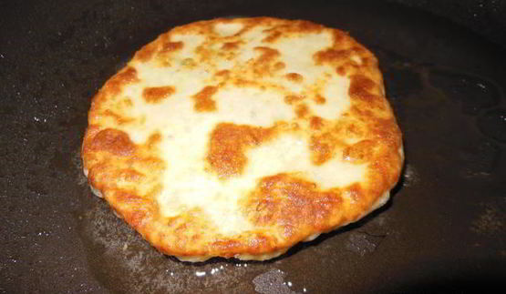 очень сырные лепешки