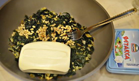 пита с сыром и шпинатом