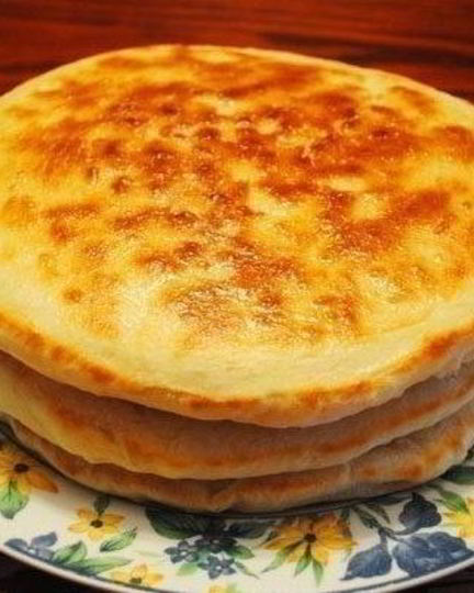 Рецепт простых сметанных лепешек на сковороде