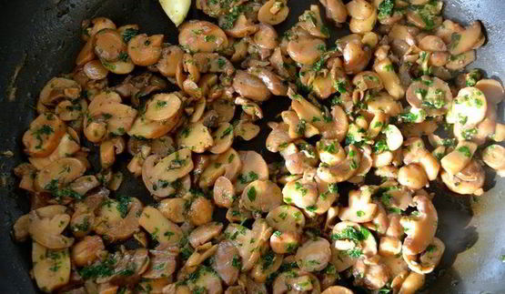 рисовая лепешка, фаршированная грибами