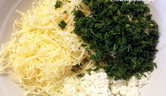 спиралевидные лепешки с творогом и сыром