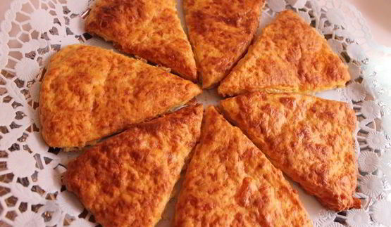 сырные лепешки сконы