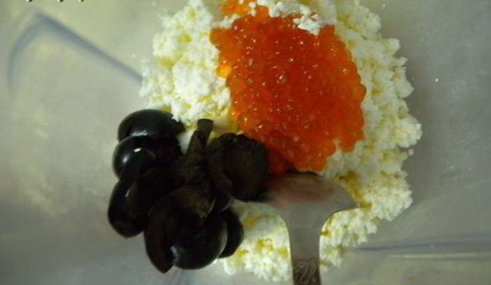 творожные лепешки с творогом и икрой