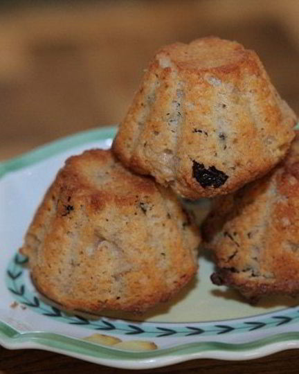 Рецепт ароматных маффинов с яблоками и изюмом