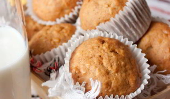 банановые маффины с кокосом и грецкими орехами