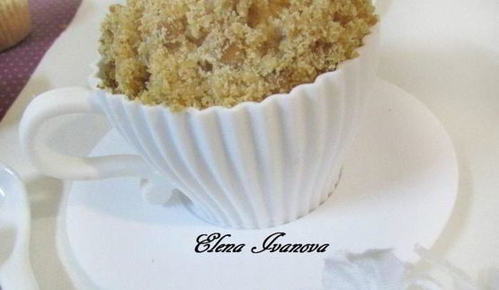 биг-маффины с вишней, кедровыми орешками и штрейзелем