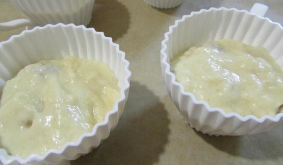 биг-маффины с вишней, кедровыми орешками и штрейзелем