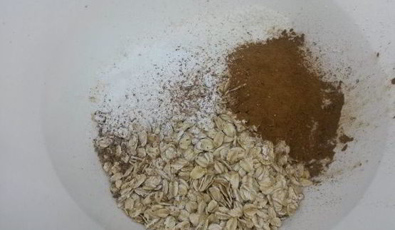 йогуртовые маффины с черной смородиной