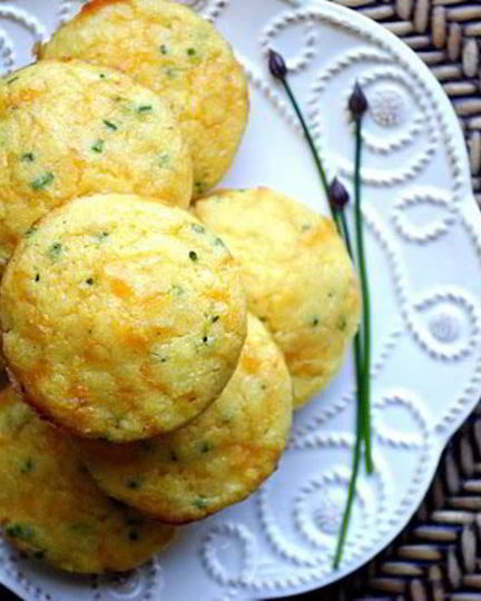 Рецепт кукурузных маффинов с сыром чеддер