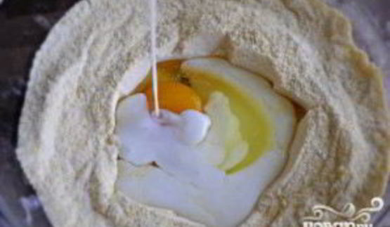 кукурузные маффины с сыром чеддер