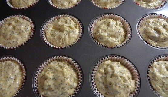 лимонно-маковые маффины на йогурте