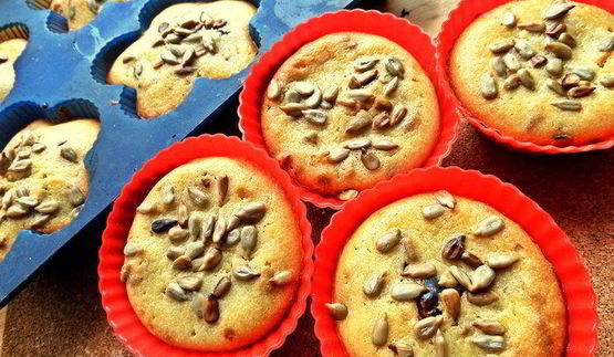 маффины с финиками и семечками