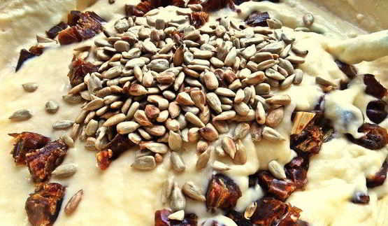 маффины с финиками и семечками