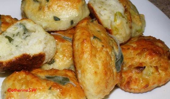 маффины с грюйером и шалфеем