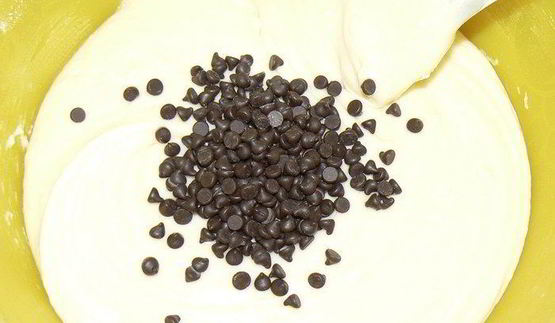 маффины с клубникой и шококаплями