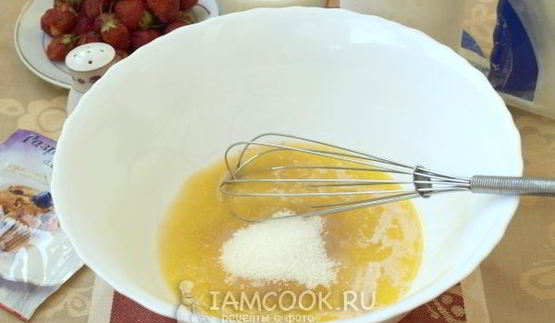 маффины с клубникой