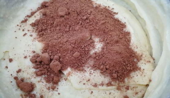 маффины со свежей сливой