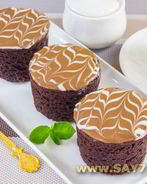 Шоколадные маффины с вареной сгущенкой