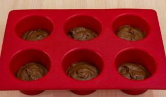 шоколадные маффины с вареной сгущенкой