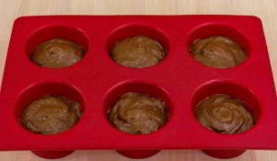 шоколадные маффины с вареной сгущенкой