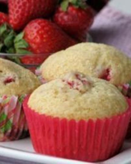 Рецепт вкусных маффинов с клубникой