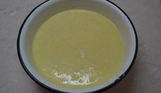 яблочные маффины с халвой и корицей