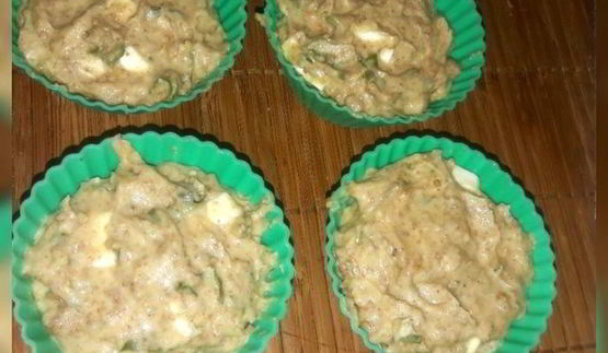 закусочные маффины с руколой и фетой