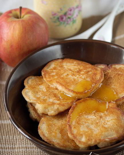 Рецепт быстрых оладий без яиц