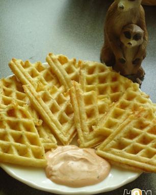 Кабачково-сырные оладушки в вафельнице