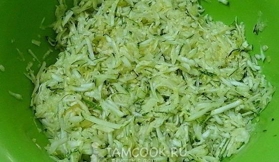 кабачковые оладьи с картофельным пюре