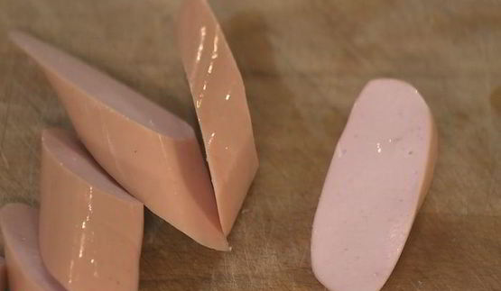 картофельные оладьи и запеченный перец с сосисками