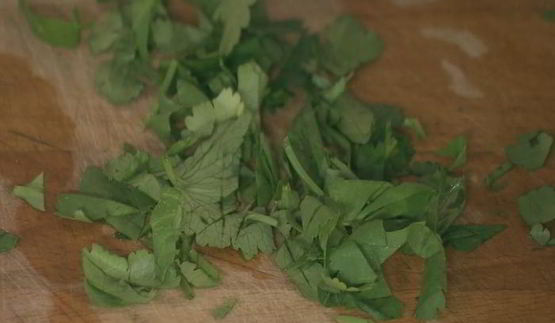 картофельные оладьи и запеченный перец с сосисками